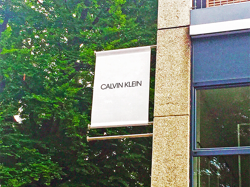 Foto z naší první návštěvy v Salzburgu u Calvin Klein a Tommy Hilfiger.